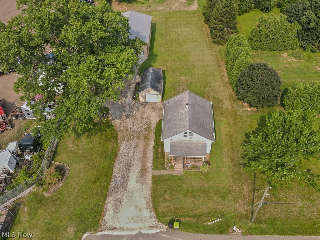 3857 Violand Street Louisville OH 44641