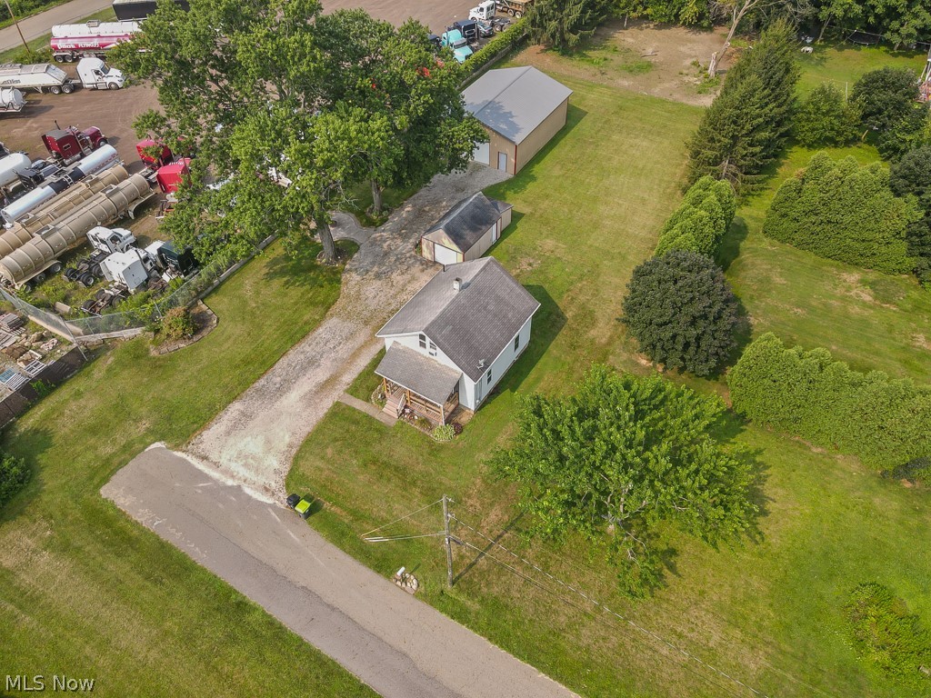 3857 Violand Street Louisville OH 44641