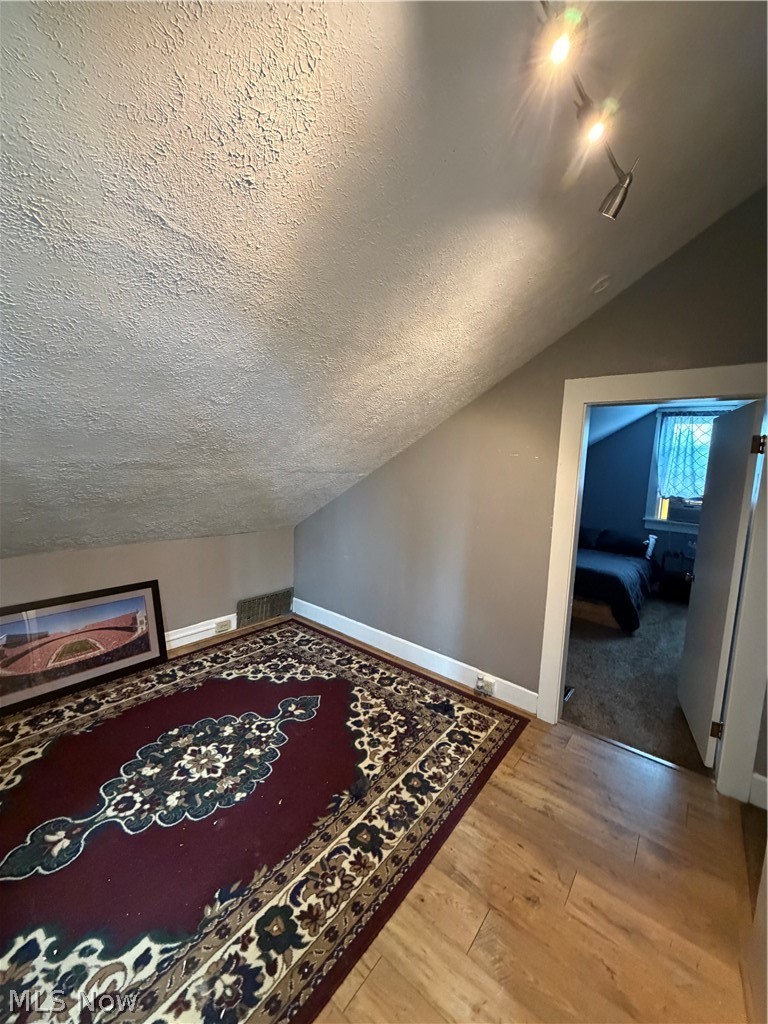 3857 Violand Street Louisville OH 44641