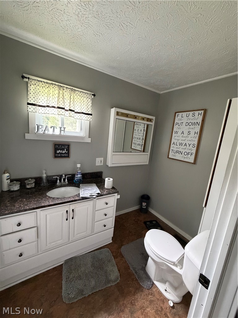 3857 Violand Street Louisville OH 44641