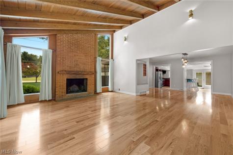374 Bradley Road Bay Village OH 44140