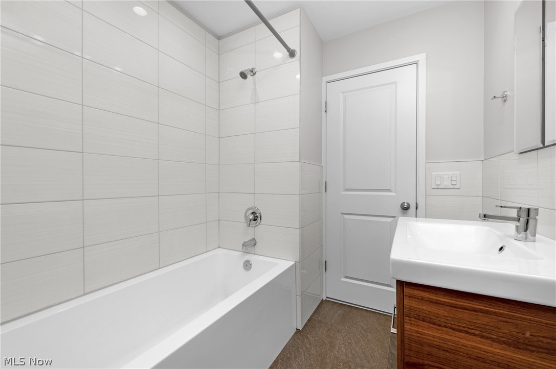 374 Bradley Road Bay Village OH 44140