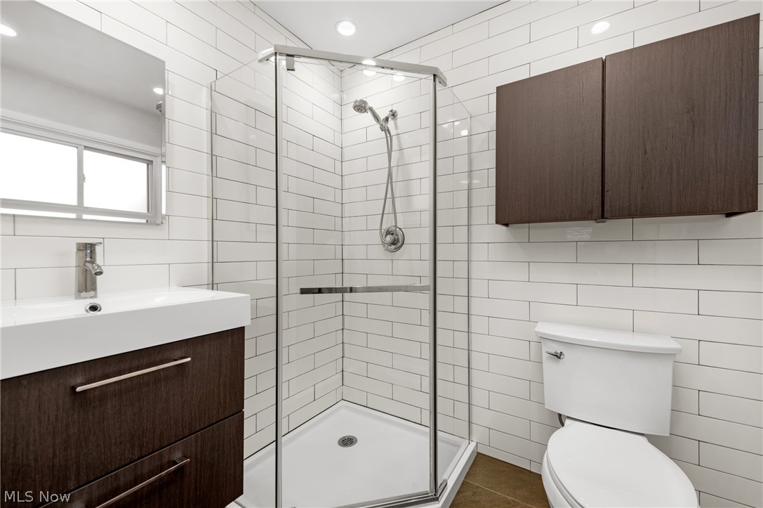 374 Bradley Road Bay Village OH 44140