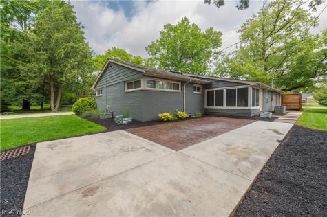 374 Bradley Road Bay Village OH 44140