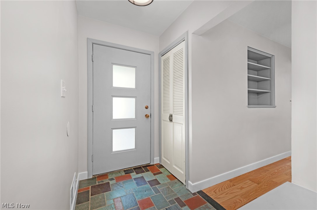 374 Bradley Road Bay Village OH 44140