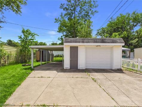 4315 Russell Avenue Parma OH 44134