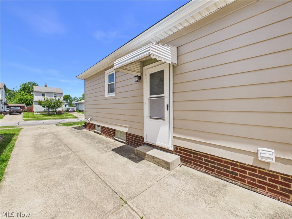 4315 Russell Avenue Parma OH 44134
