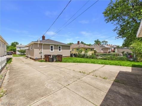 4315 Russell Avenue Parma OH 44134