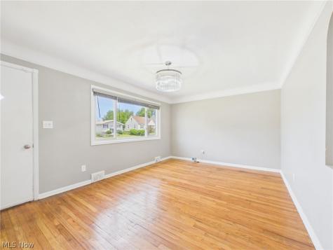 4315 Russell Avenue Parma OH 44134