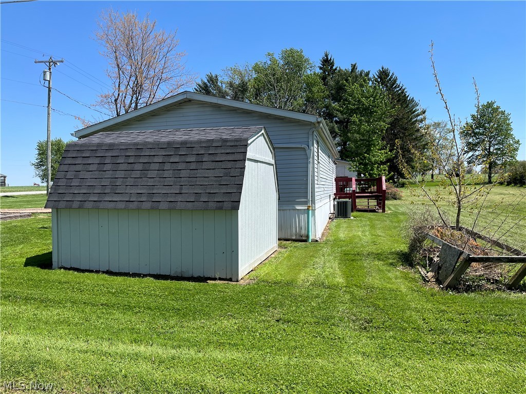 9741 Yoder Road Sterling OH 44276