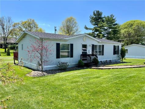 9741 Yoder Road Sterling OH 44276