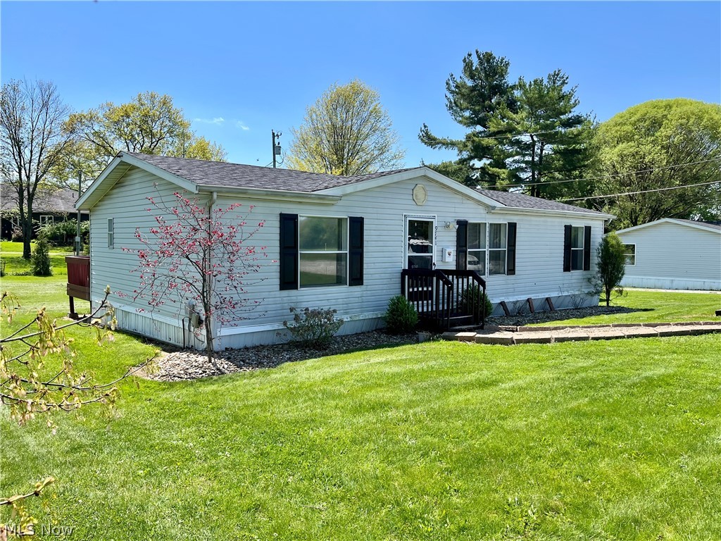 9741 Yoder Road Sterling OH 44276