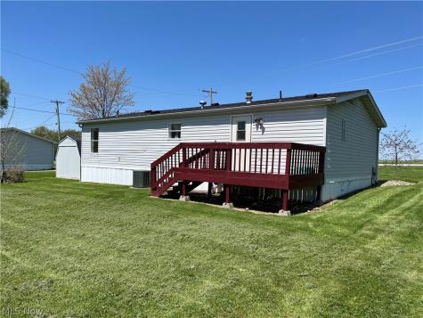 9741 Yoder Road Sterling OH 44276