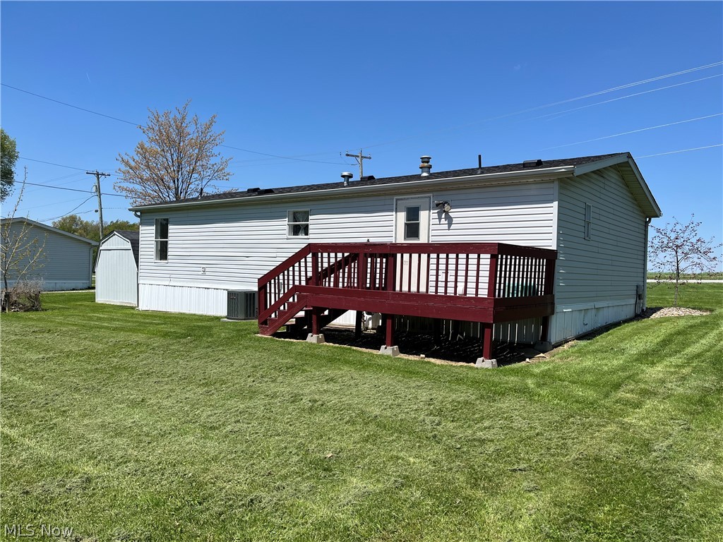 9741 Yoder Road Sterling OH 44276