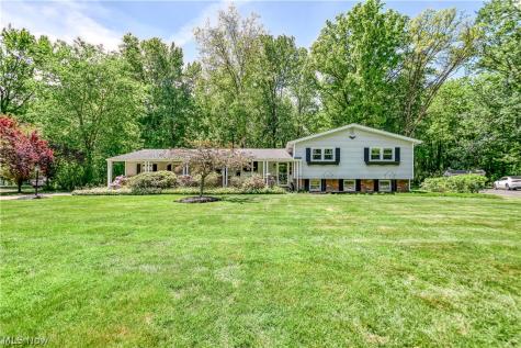 9412 Beaver Creek Drive Mentor OH 44060