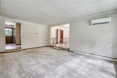 9412 Beaver Creek Drive Mentor OH 44060