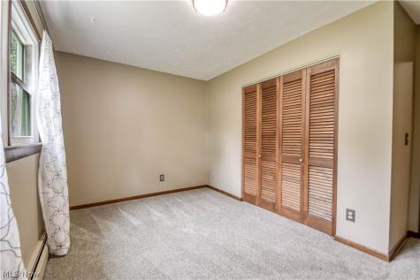 9412 Beaver Creek Drive Mentor OH 44060