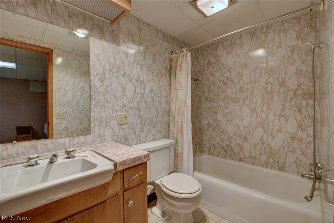 170 Bucy Drive Killbuck OH 44637