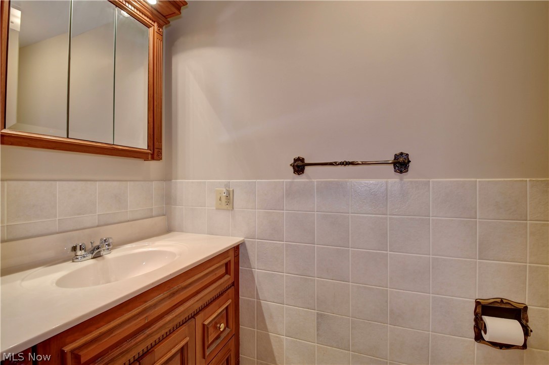170 Bucy Drive Killbuck OH 44637