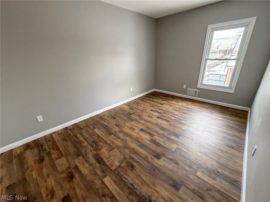 252 State Street Struthers OH 44471