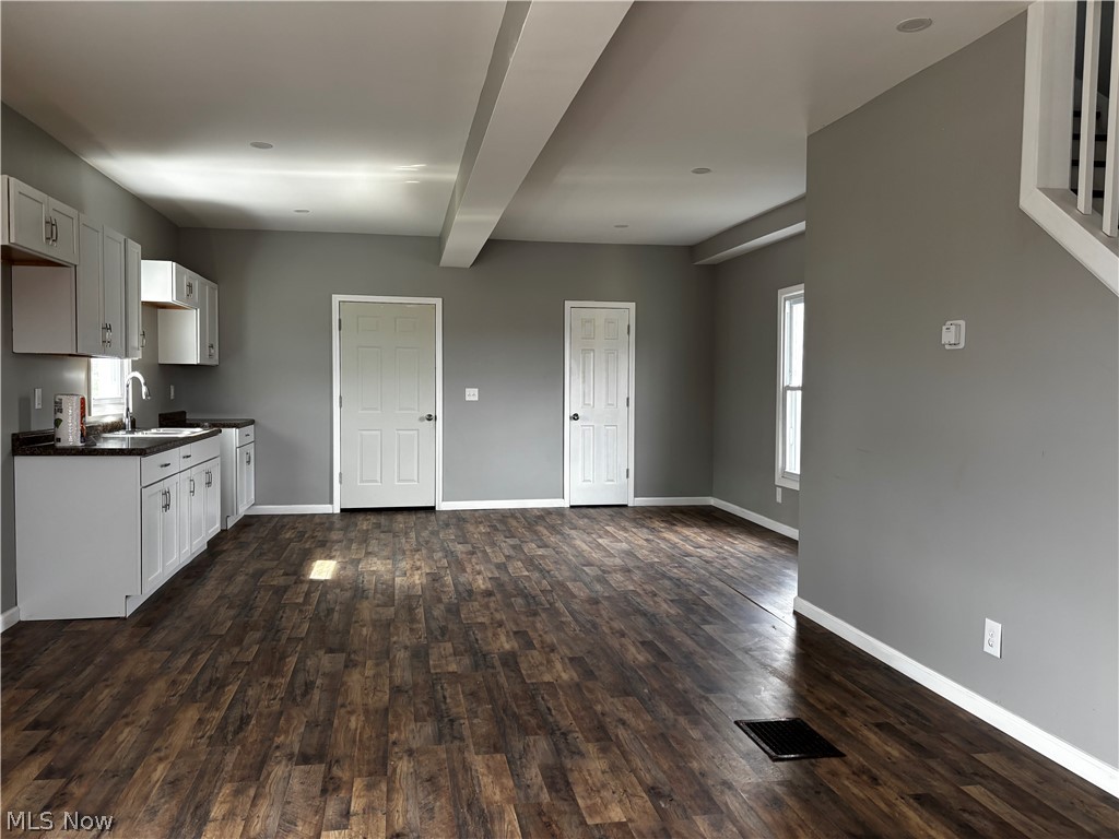 252 State Street Struthers OH 44471