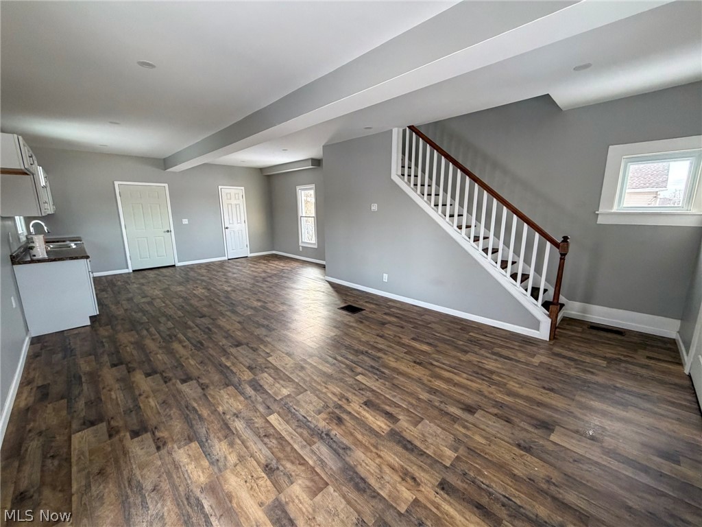 252 State Street Struthers OH 44471