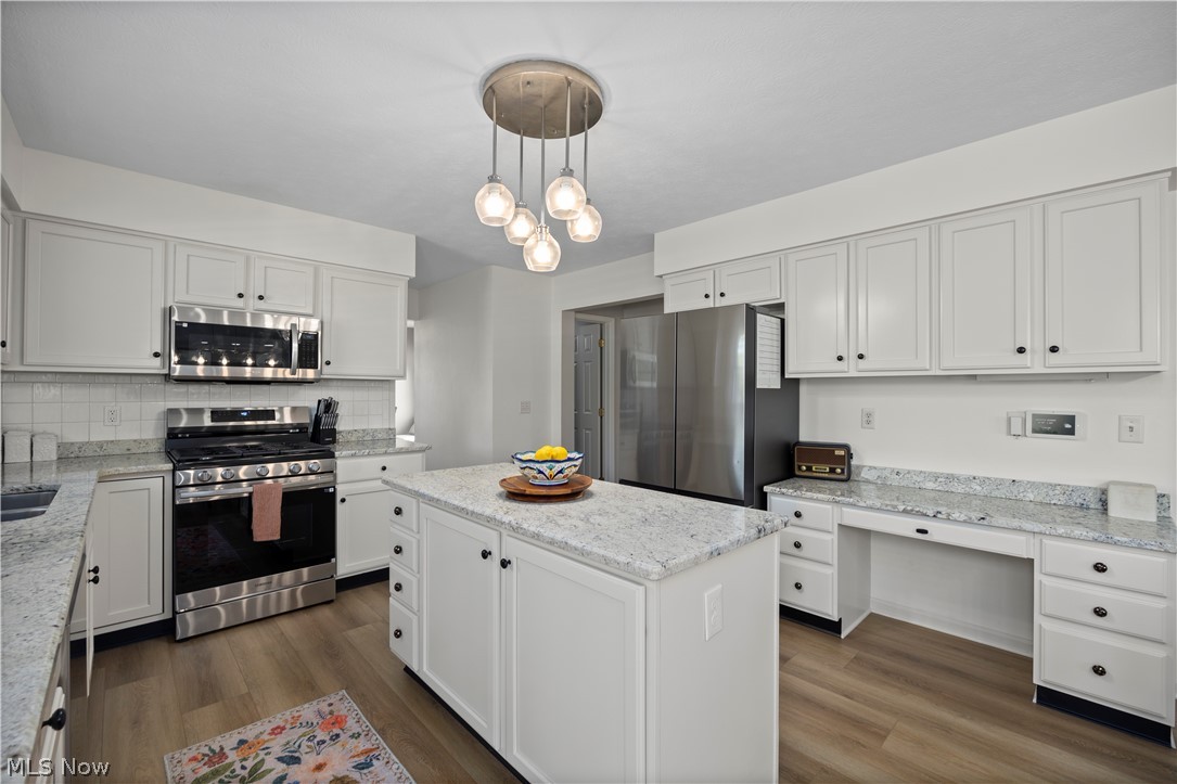 945 Red Tailed Lane Amherst OH 44001