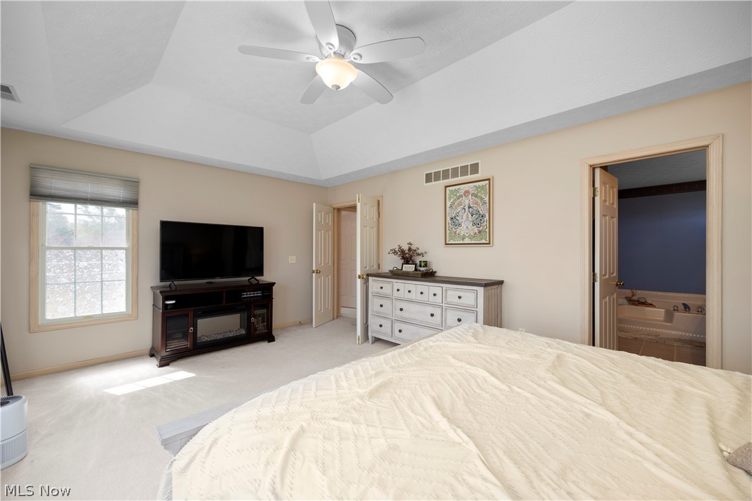 945 Red Tailed Lane Amherst OH 44001