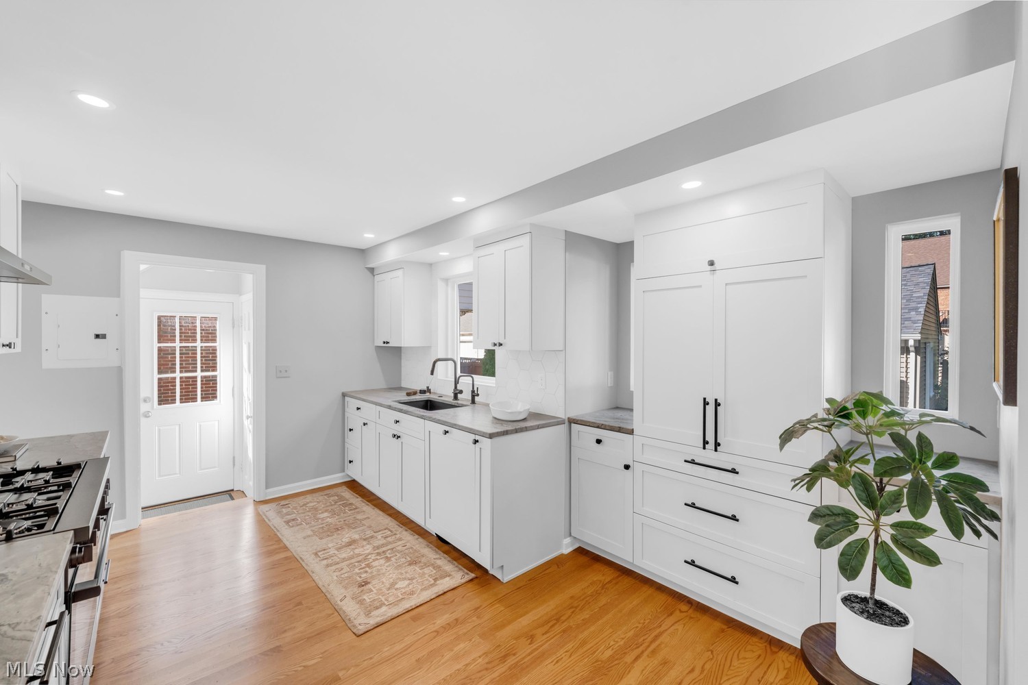 21092 Stratford Avenue Rocky River OH 44116