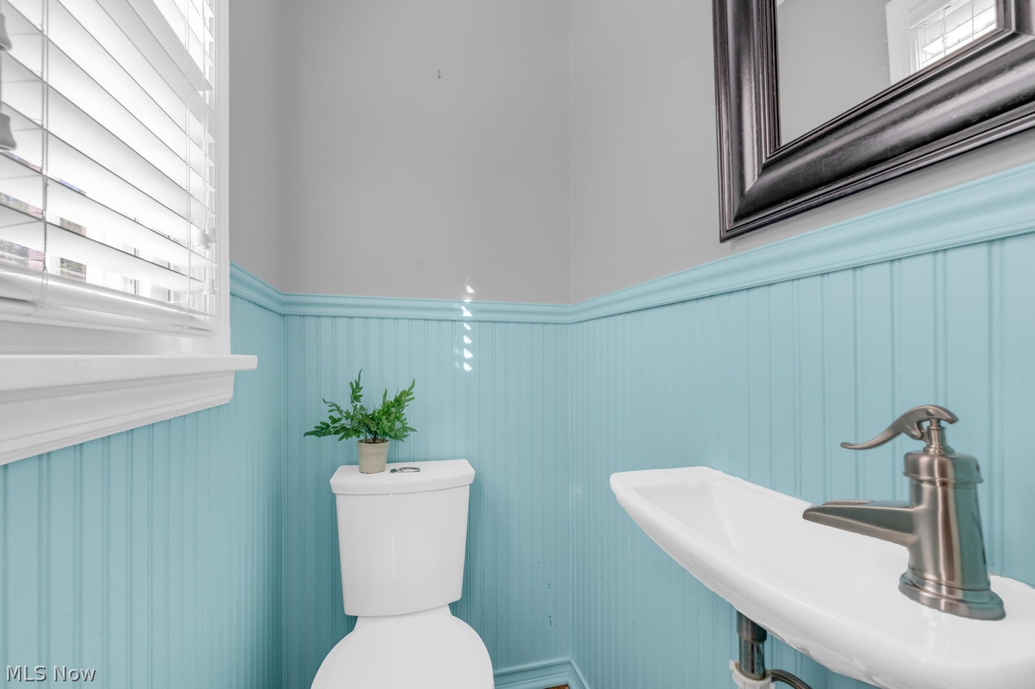 21092 Stratford Avenue Rocky River OH 44116