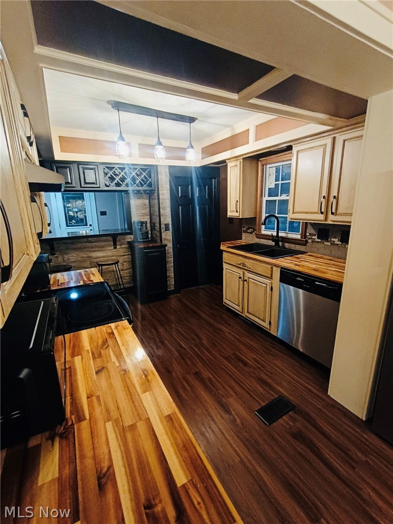 638 Goist Lane Girard OH 44420