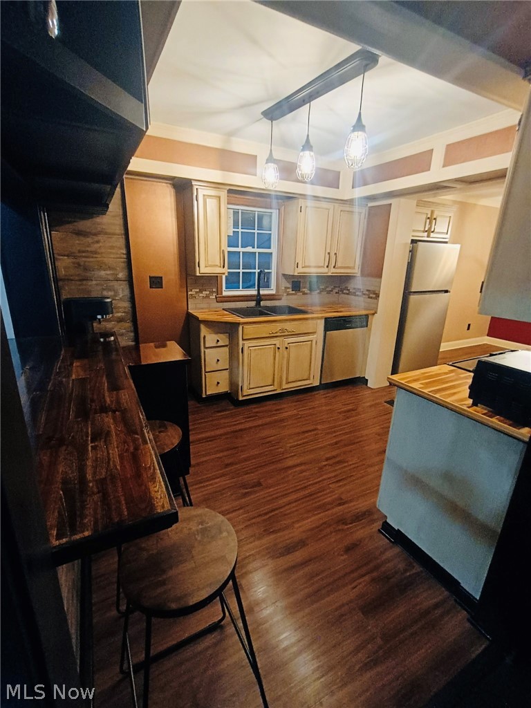 638 Goist Lane Girard OH 44420