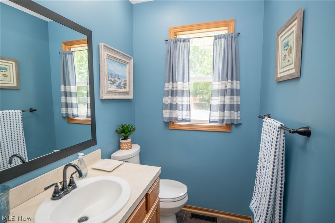 11032 Titus Avenue NW Uniontown OH 44685