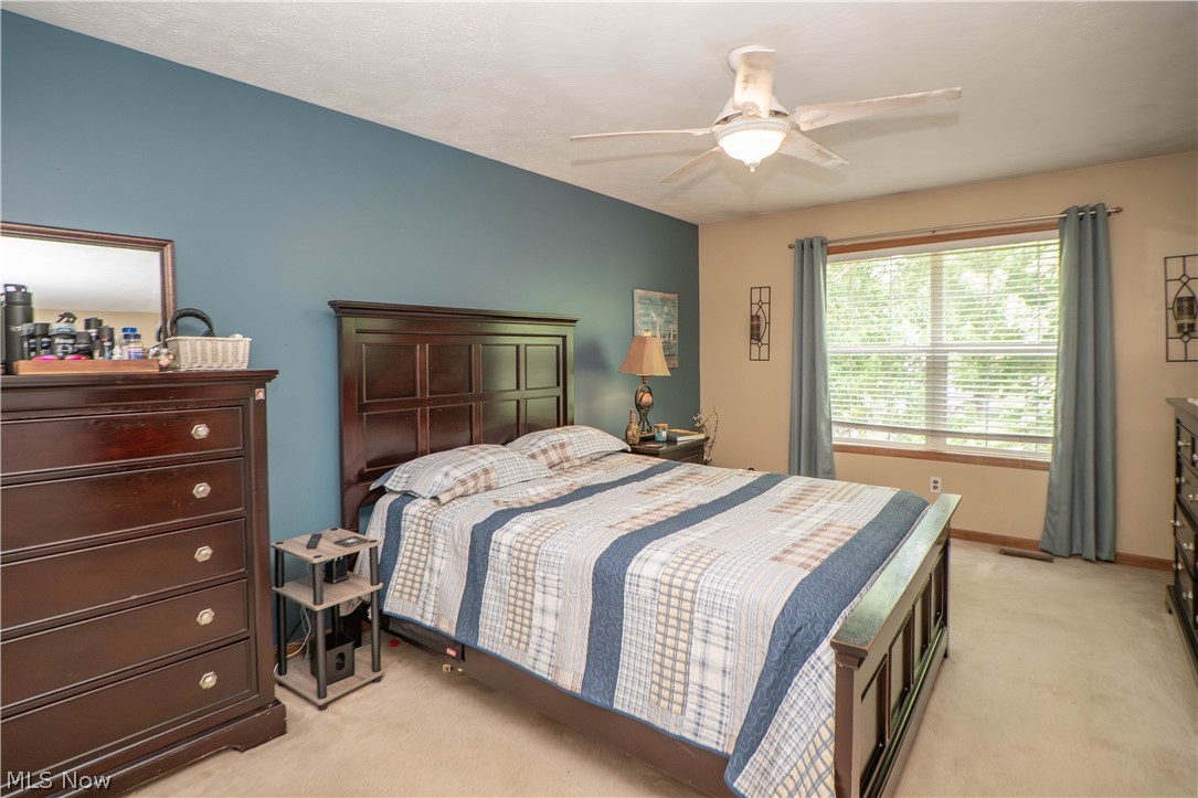 11032 Titus Avenue NW Uniontown OH 44685