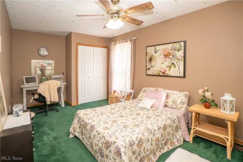 11032 Titus Avenue NW Uniontown OH 44685