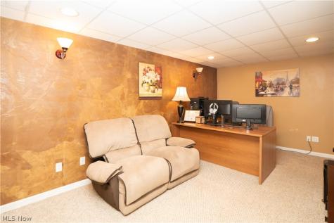 11032 Titus Avenue NW Uniontown OH 44685