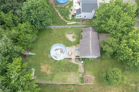 11032 Titus Avenue NW Uniontown OH 44685