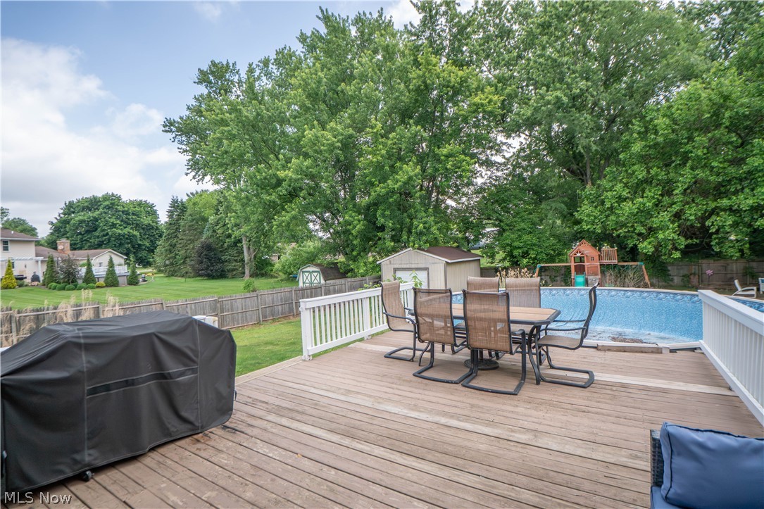 11032 Titus Avenue NW Uniontown OH 44685