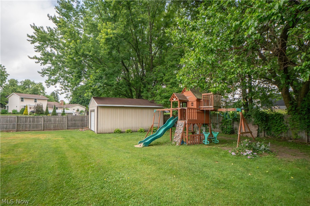 11032 Titus Avenue NW Uniontown OH 44685