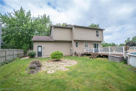 11032 Titus Avenue NW Uniontown OH 44685