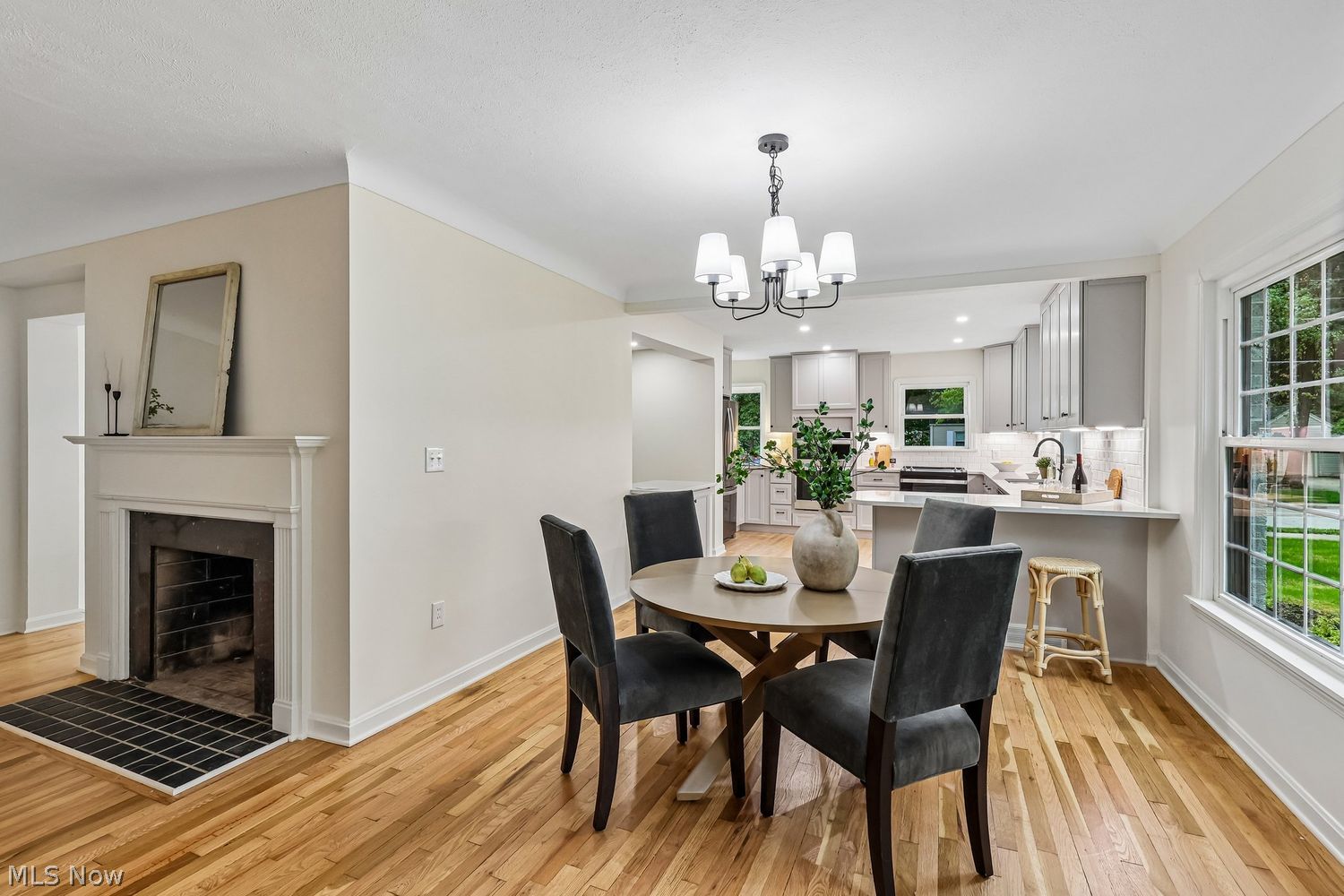 28110 W Oakland Road Bay Village OH 44140