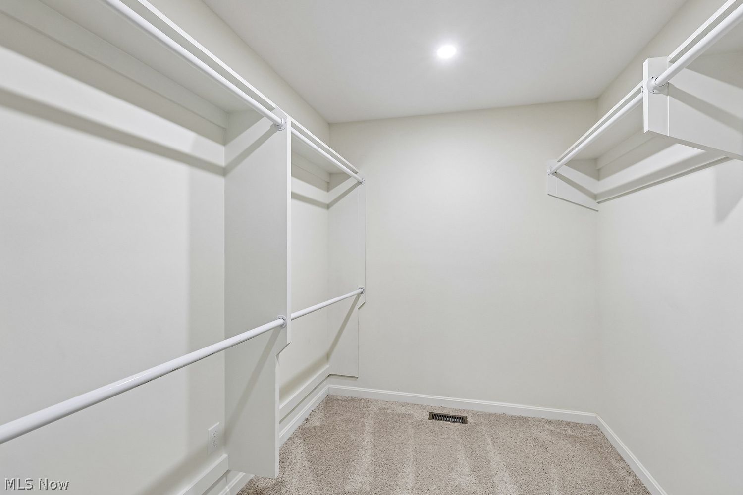28110 W Oakland Road Bay Village OH 44140