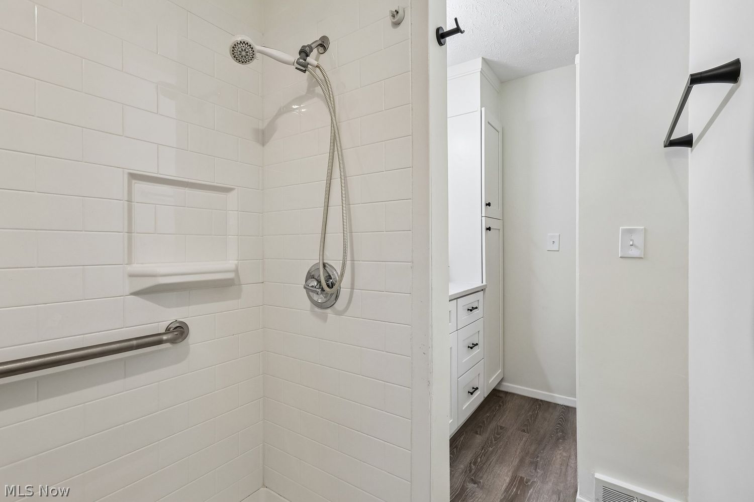 28110 W Oakland Road Bay Village OH 44140