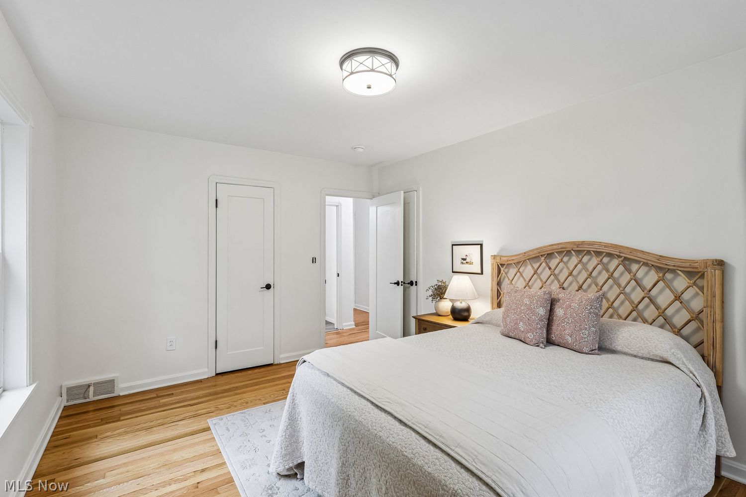 28110 W Oakland Road Bay Village OH 44140