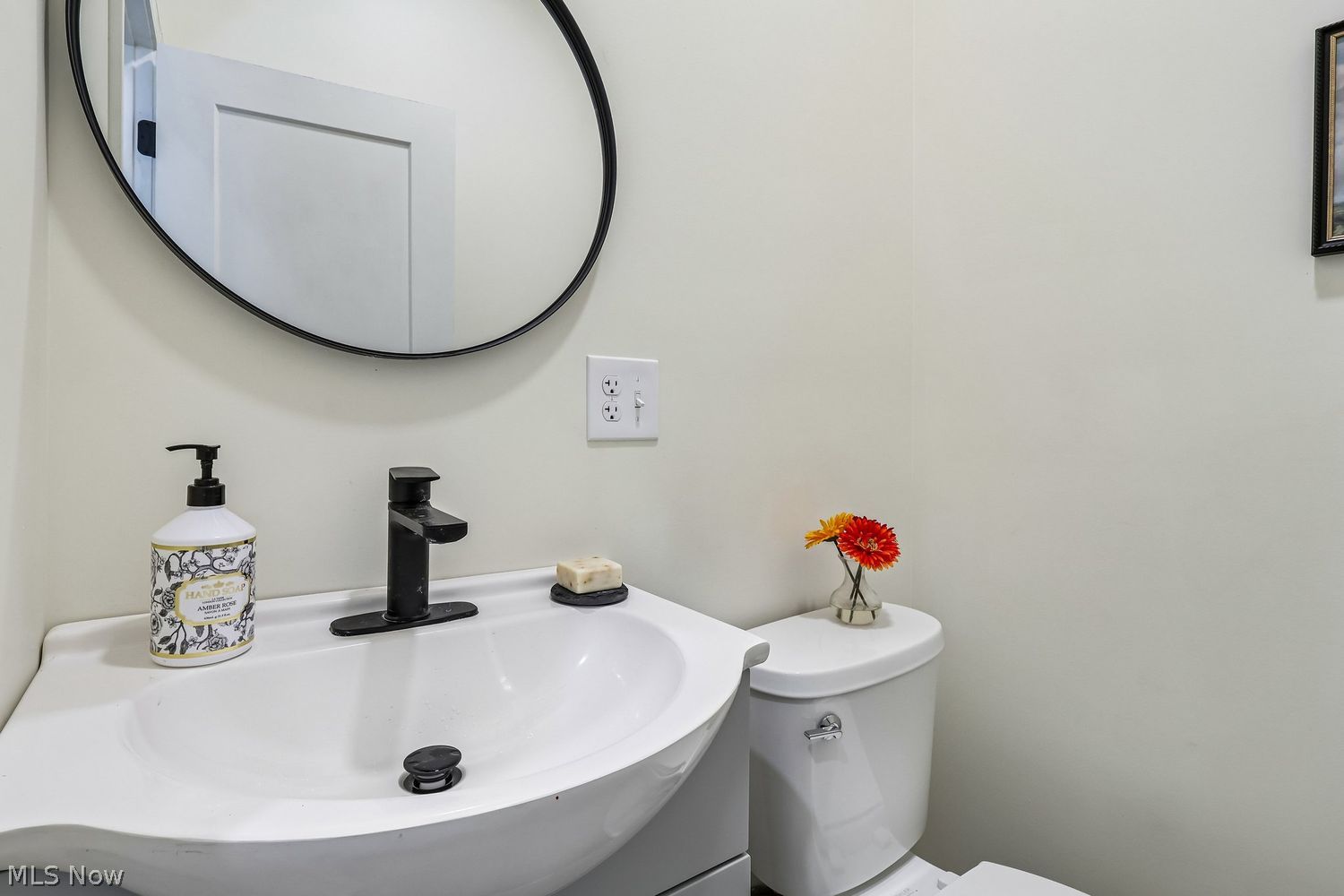 28110 W Oakland Road Bay Village OH 44140