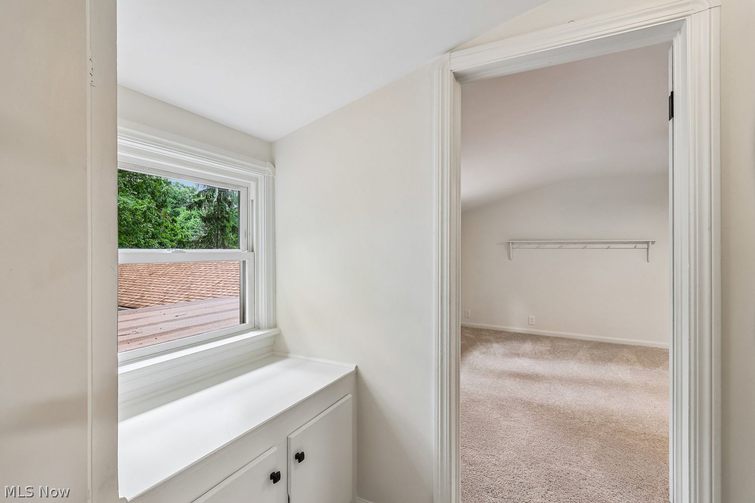 28110 W Oakland Road Bay Village OH 44140