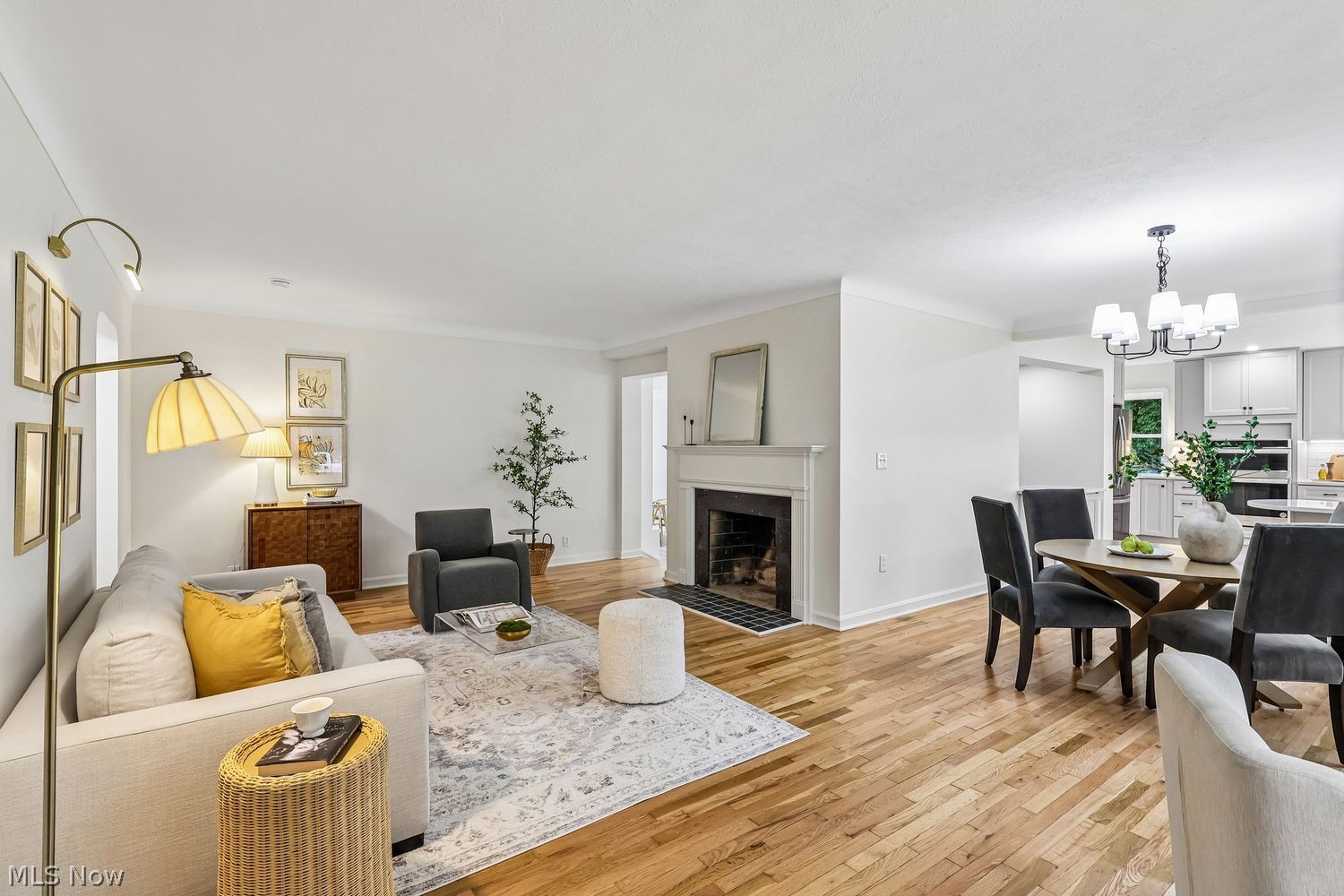 28110 W Oakland Road Bay Village OH 44140