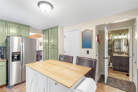 4366 Sunnyview Drive Uniontown OH 44685