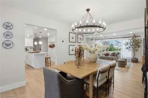 23250 Fairmount Boulevard Shaker Heights OH 44122