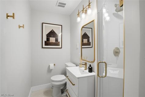 23250 Fairmount Boulevard Shaker Heights OH 44122